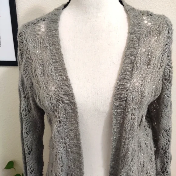 Yarn Arts Size Medium Open Front Asymmetric Gray Sweater - Picture 3 of 8